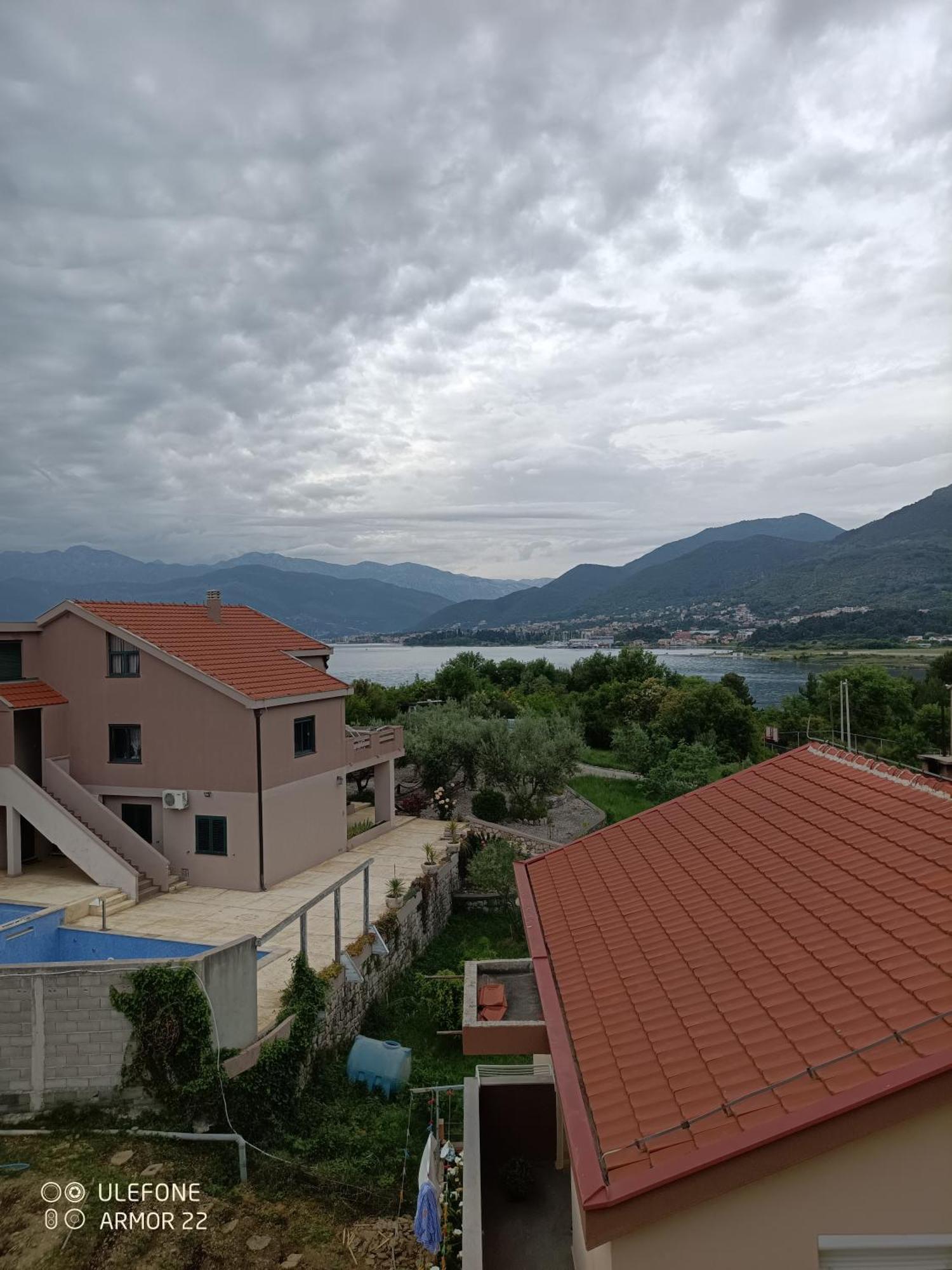 Apartmani Gaga Teodo Esterno foto