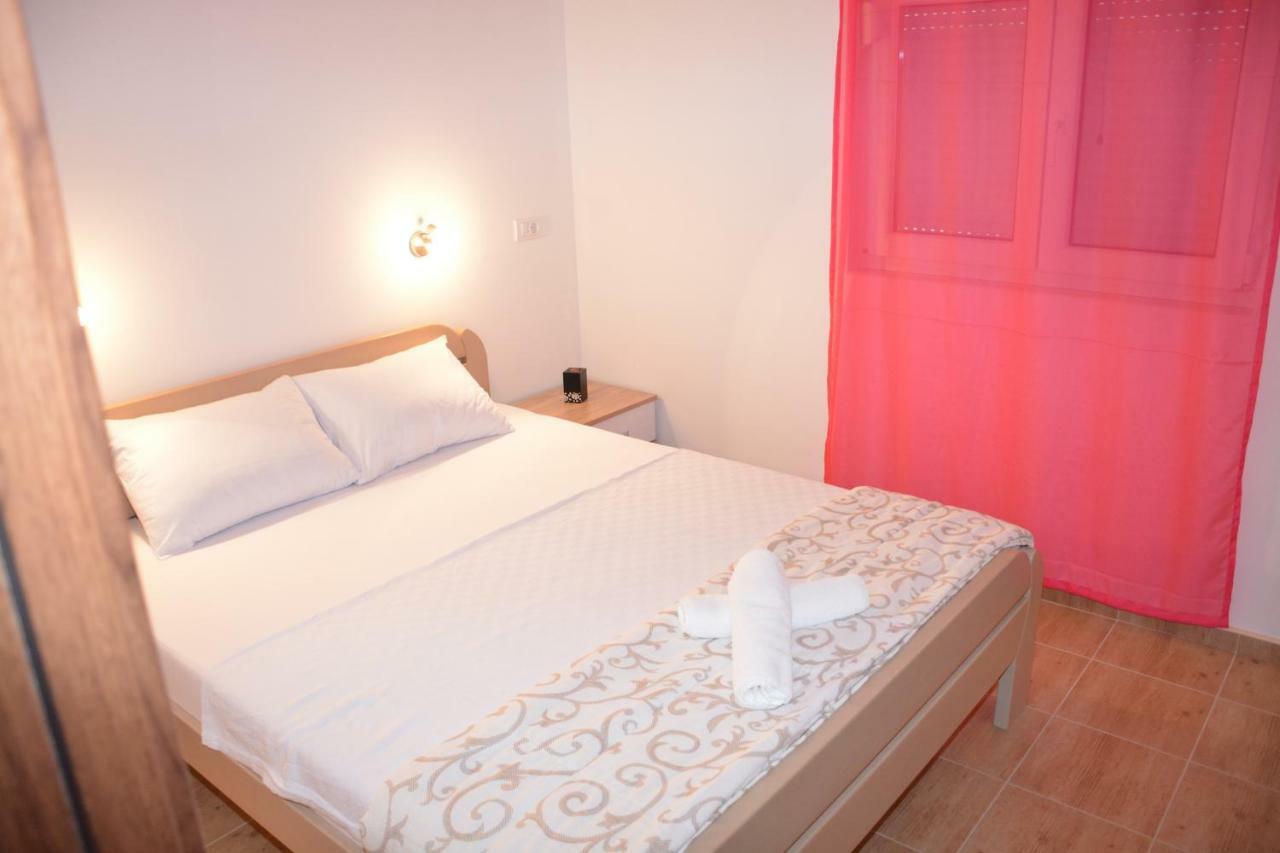 Apartmani Gaga Teodo Esterno foto